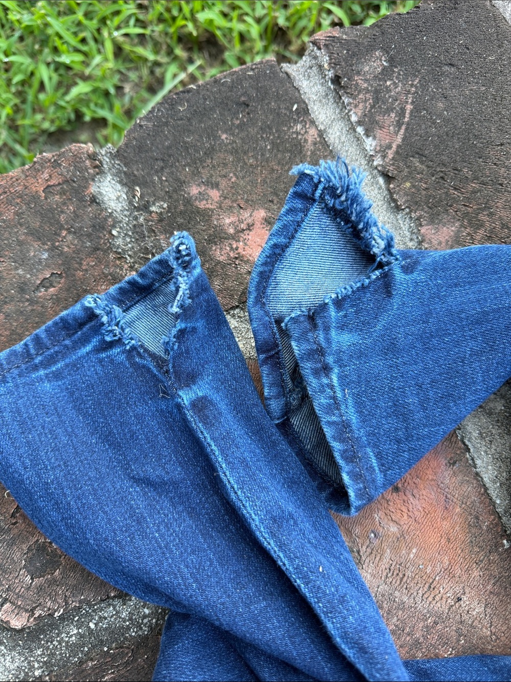 Mother "The Looker" dark wash blue jeans size 30 - Picture 7 of 8